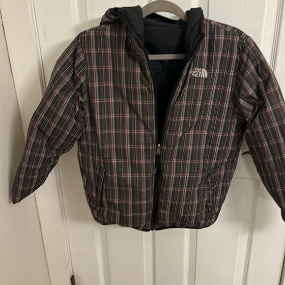 Girls North Face Reversible Winter Jacket - Picture 3 of 8